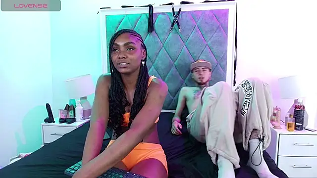 Asha_zuri_and_adam webcam