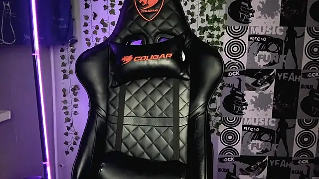 helgicuteness webcam