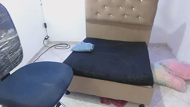 adara_cute_69 webcam