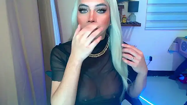 UrGoddessJuliax webcam