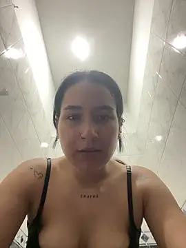 Webcam Model (Val12777)  is live.Free join now!