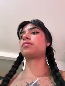 nicky_angelyc webcam