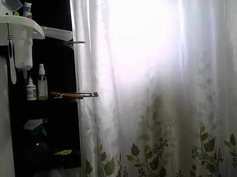 Laura_martin_ webcam