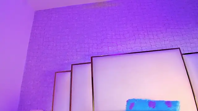 hillary_uckerman_ webcam