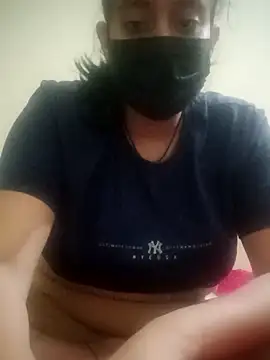 Webcam Model (sexysiya11)  is live.Free join now!