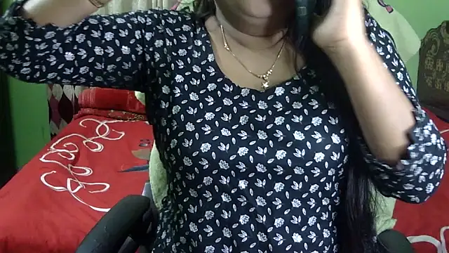 BengaliQueenStar webcam