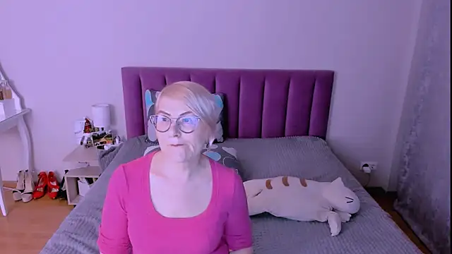 sabrinamacmarren webcam