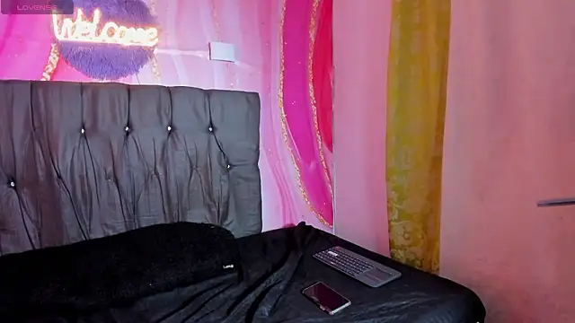 blair_bigtits - Blair_BigTits's free webcam - UK Sex Cams