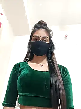 Webcam Model (Tanisha-1)  is live.Free join now!