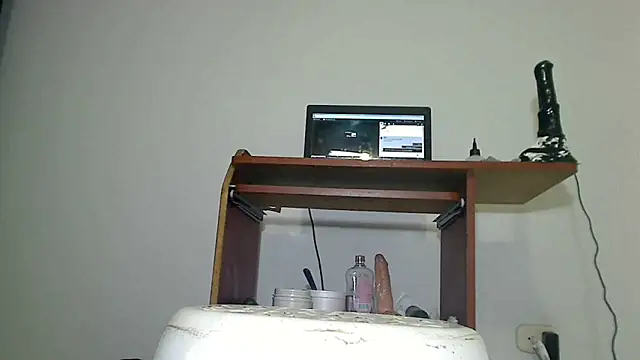 sensualgata13 - SensualGata13's free webcam - UK Sex Cams