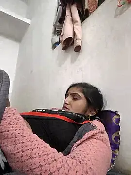 Webcam Model (LUCKY_cut)  is live.Free join now!