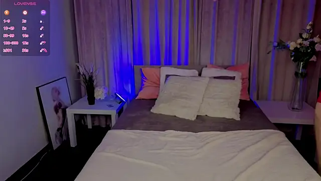 HereAlexColee webcam