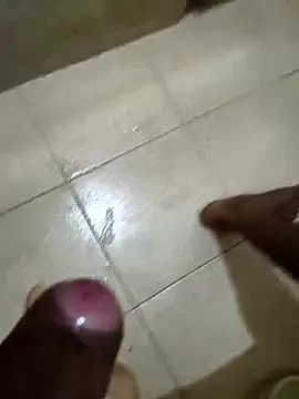 naughtiestdaddy webcam