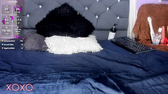 naomii_0 - Naomii_0's free webcam