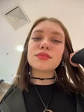 lucy-joy (F young) - ANAl plug in my ass+DILDO in pussy