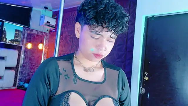 lunabustygirl - Lunabustygirl's free webcam - UK Sex Cams