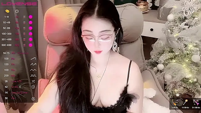 Monica-666888- webcam