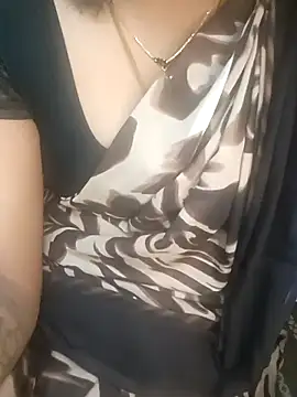 Webcam Model (tamil_thaara03)  is live.Free join now!