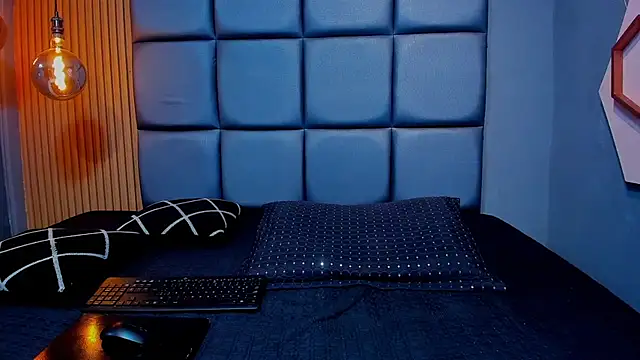 PAMELA-SMIITH webcam