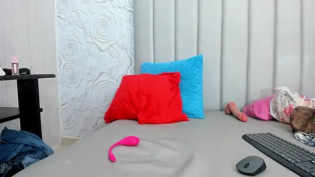 Cleopatra_Trans webcam