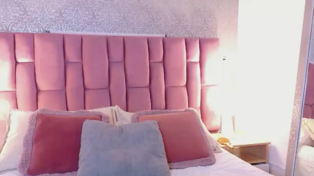 FelicityAdams webcam