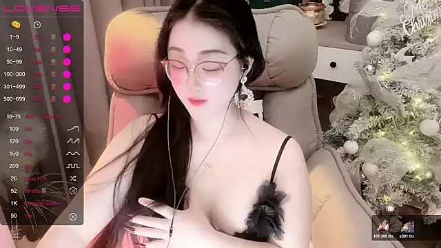 Monica-666888- webcam