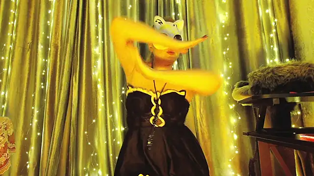 Emilia_Secrets webcam