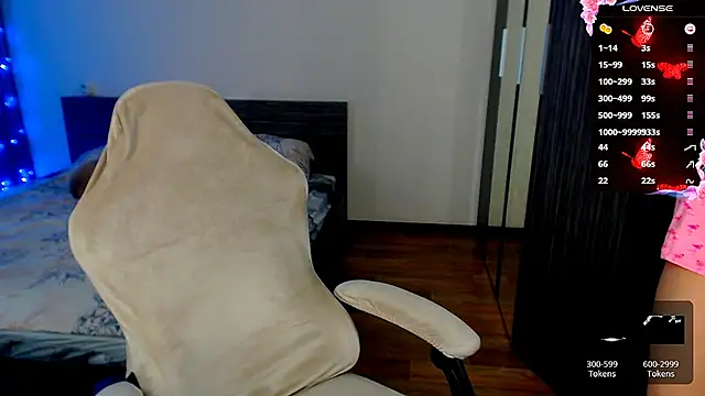 Melanie_Lovell webcam