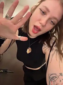 lucy-joy webcam