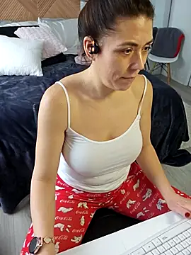 Ellie-Elizabeth – webcam model profile photo