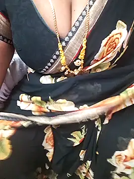 Webcam Model (Tamil_Ammani)  is live.Free join now!