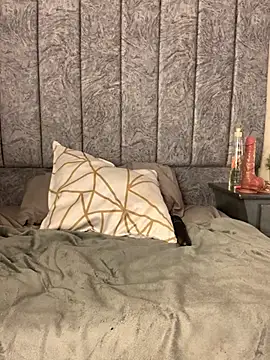 Webcam Model (emilyrojas)  is live.Free join now!