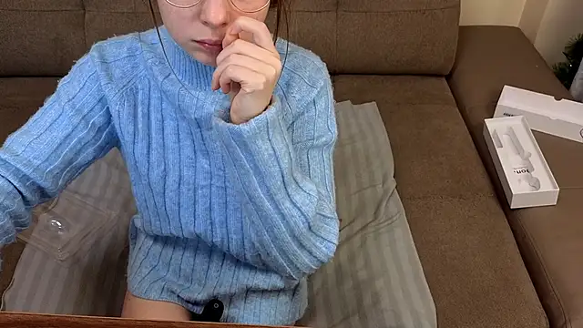 whitewingsdoll - WhiteWingsDoll's free webcam - UK Sex Cams