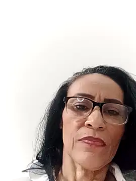 Webcam Model (BarbaraMature) is live