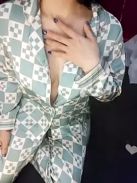 alone_nothing - Alone_nothing's free webcam - UK Sex Cams