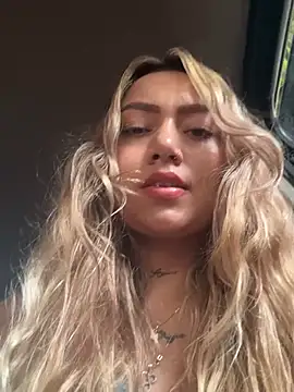 amanda-medrano1 (F young) - Show pussy