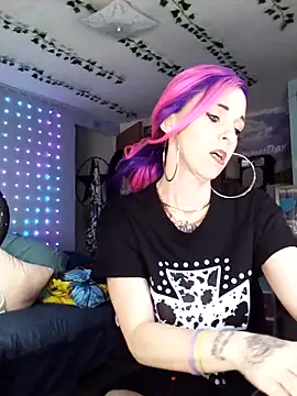 Webcam Model (Purple2StayThnxx)  is live.Free join now!