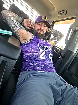 Beardedtattood Live Webcam on Stripchat