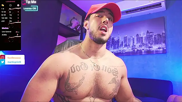 jacob_martins (M young) - lets shoot all over my chest ¡ so close