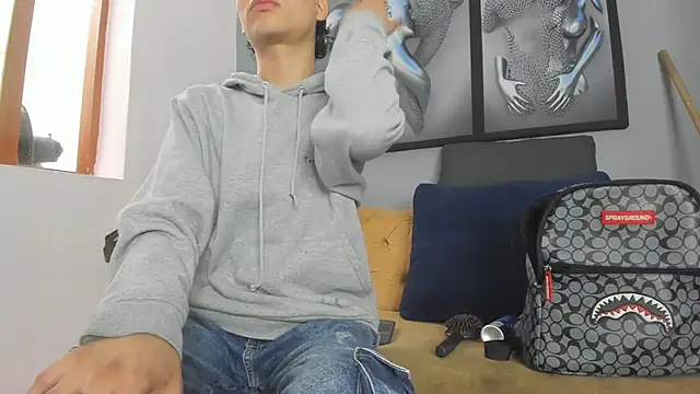 camillo_virgil (M twink) - Cum show 🍆🔥