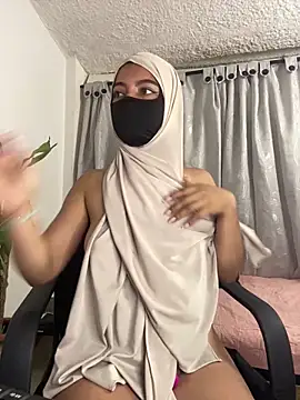 jade_nassar (F young) - Dildo in pussy + squirt