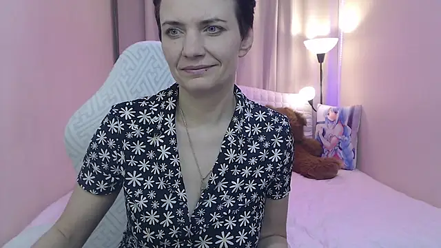 avasaturnian (F milf) - Give me your love