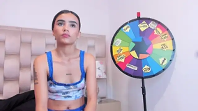 stefanycondia (F teen) - naked show