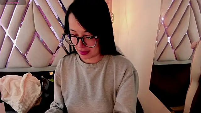 lovely-martina - Lovely-martina's free webcam - UK Sex Cams