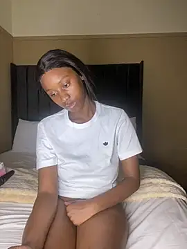 Webcam Model (Sirah1)  is live.Free join now!