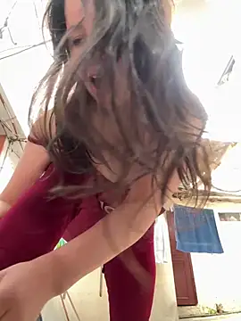 latinfemale - Latinfemale's free webcam - UK Sex Cams