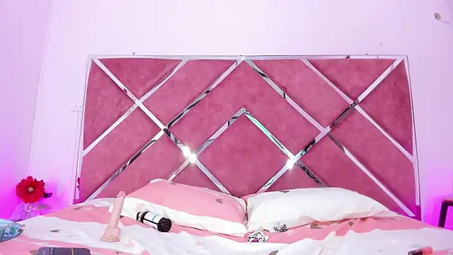 zoeclarkk_ - ZoeClarkk_'s free webcam - UK Sex Cams