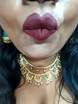 yr-shivani - YR-SHIVANI's free webcam - UK Sex Cams