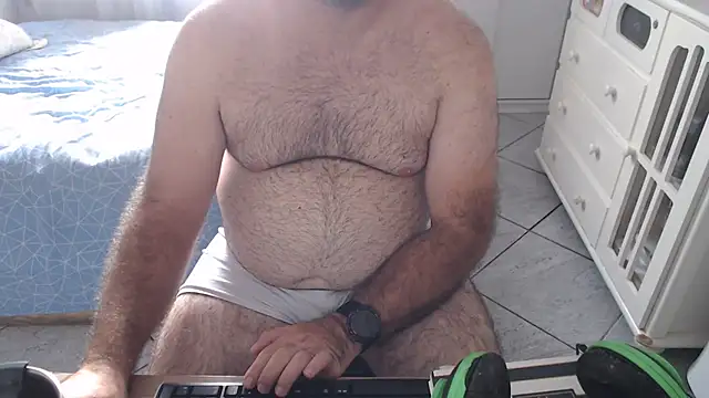 mysterbearmg (Ask my age) - CUM IN GOAL - Add Instagram - MysterBear