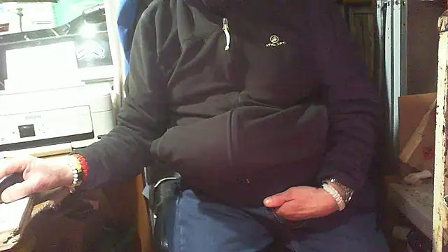 nonnomaturobisex (M grandpa) - masturbazione,lenta e veloce.e altro.